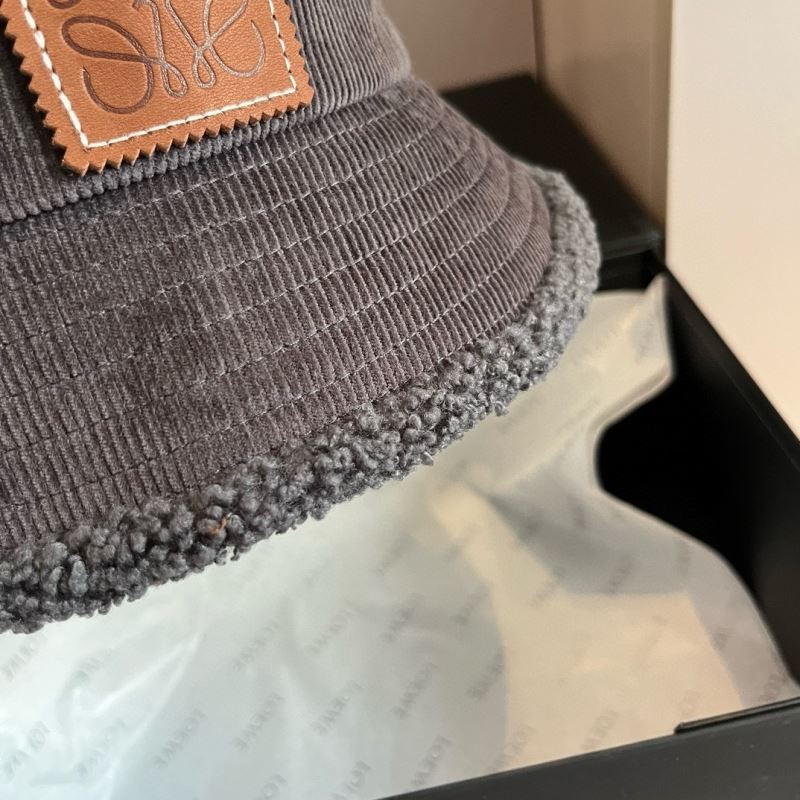 Loewe Caps